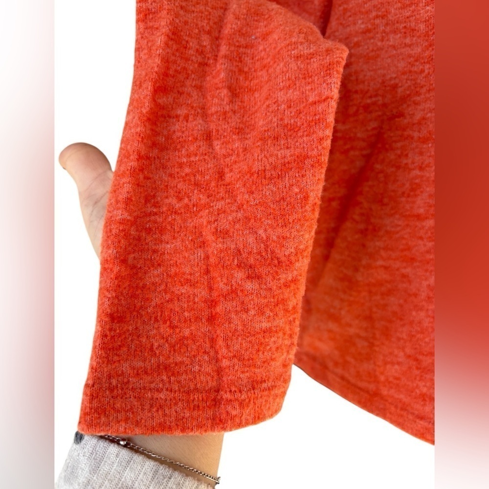 Anthropologie Cropped Turtleneck color orange sz LP - Picture 6 of 7
